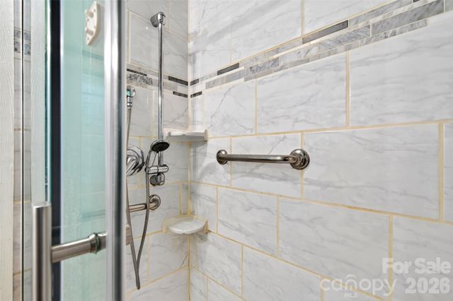 1511 White Oak Road, Bakersville, NC 28705