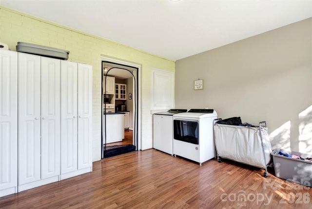 1511 White Oak Road, Bakersville, NC 28705