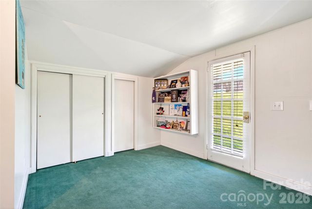 1511 White Oak Road, Bakersville, NC 28705