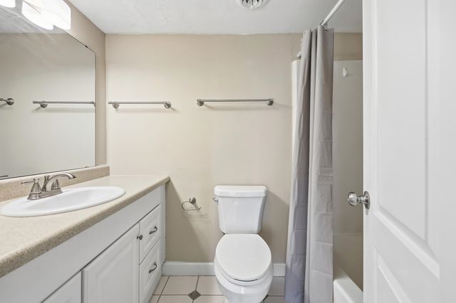 1000 11th Ave N Apt 102, North Myrtle Beach, SC 29582