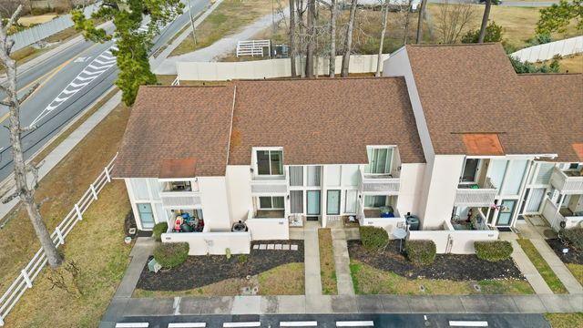 1000 11th Ave N Apt 102, North Myrtle Beach, SC 29582