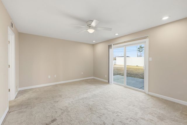 1000 11th Ave N Apt 102, North Myrtle Beach, SC 29582