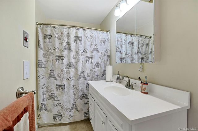 612 Shoddy Hollow Road, Middletown, NY 10940