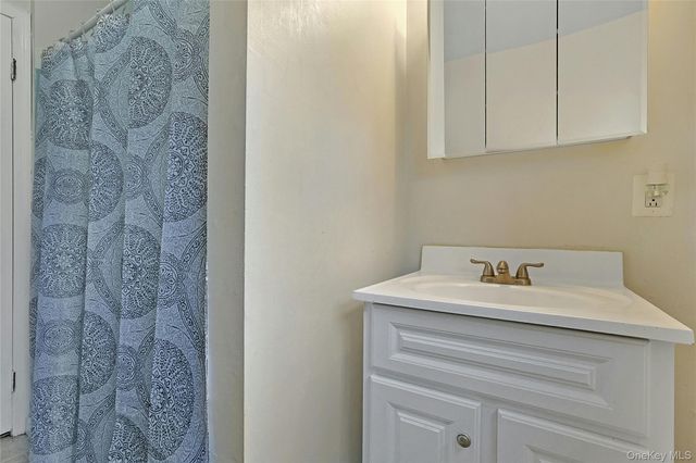 612 Shoddy Hollow Road, Middletown, NY 10940