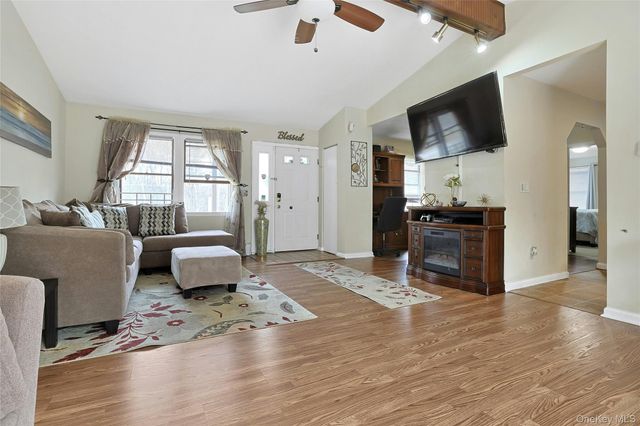 612 Shoddy Hollow Road, Middletown, NY 10940