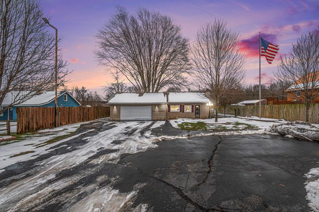 2743 N M 140 Highway, Watervliet, MI 49098