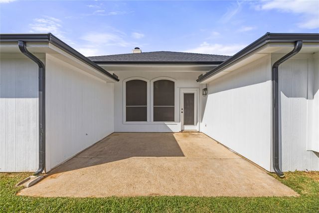 3008 Alcove Lane, Corinth, TX 76210