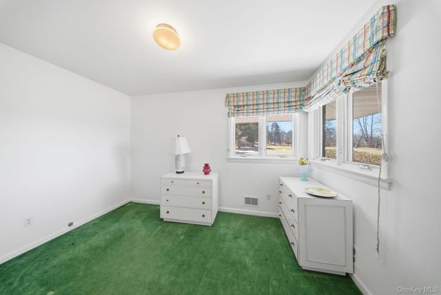 736 State Route 94 N, Warwick, NY 10990