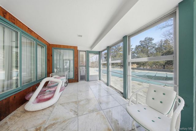 736 State Route 94 N, Warwick, NY 10990