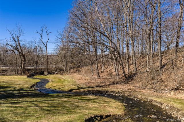 736 State Route 94 N, Warwick, NY 10990