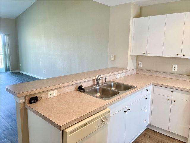 5764 SABAL TRACE DRIVE 201, North Port, FL 34287