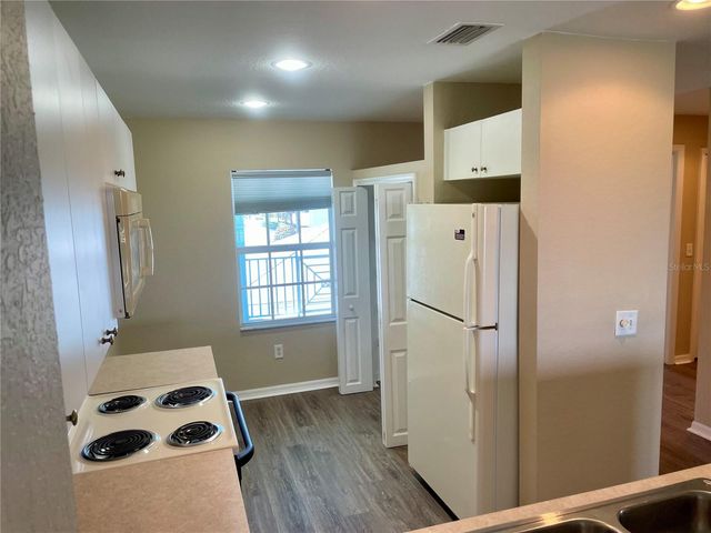 5764 SABAL TRACE DRIVE 201, North Port, FL 34287