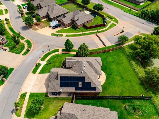 11412 NW 132nd Terrace, Piedmont, OK 73078