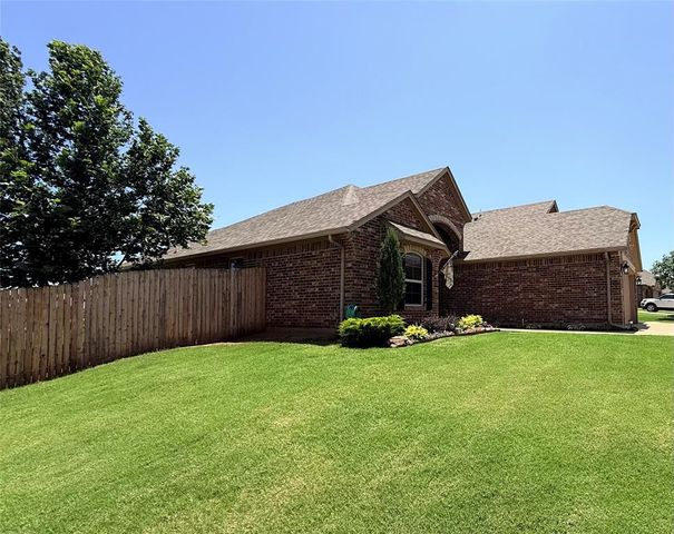 11412 NW 132nd Terrace, Piedmont, OK 73078