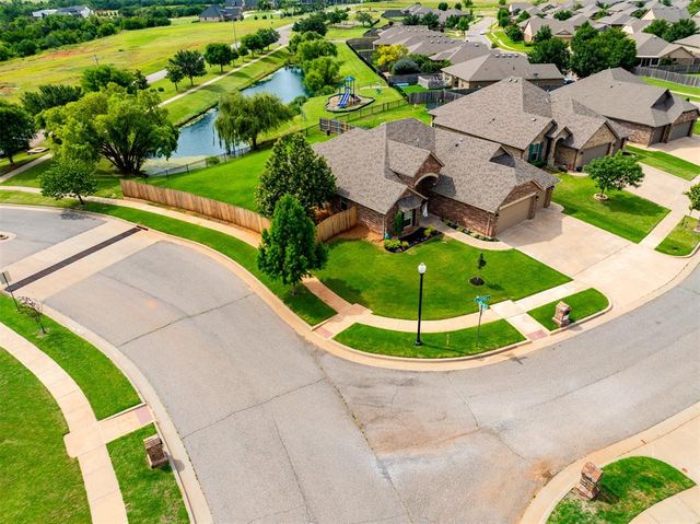 11412 NW 132nd Terrace, Piedmont, OK 73078