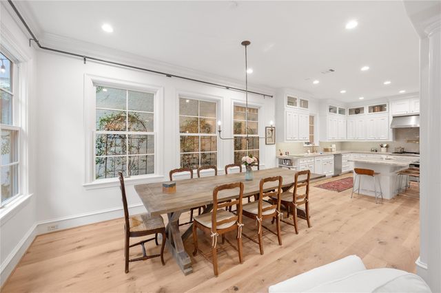1235 Wynden Oaks Garden Drive, Houston, TX 77056