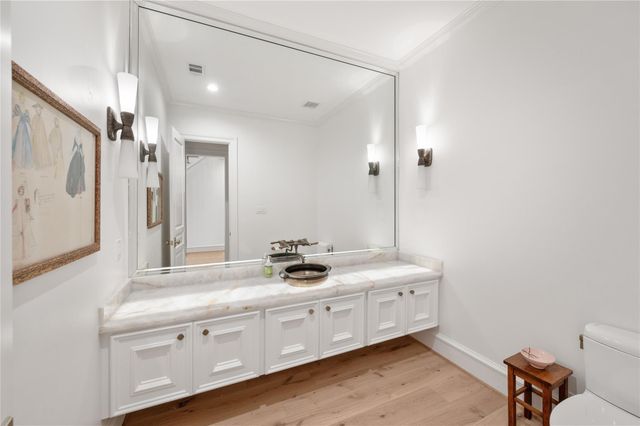 1235 Wynden Oaks Garden Drive, Houston, TX 77056
