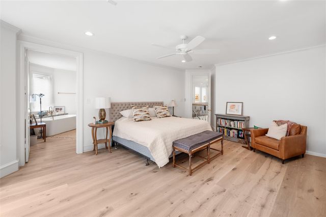 1235 Wynden Oaks Garden Drive, Houston, TX 77056