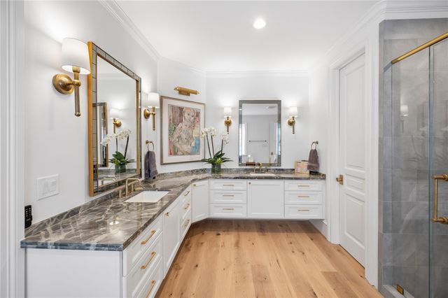1235 Wynden Oaks Garden Drive, Houston, TX 77056