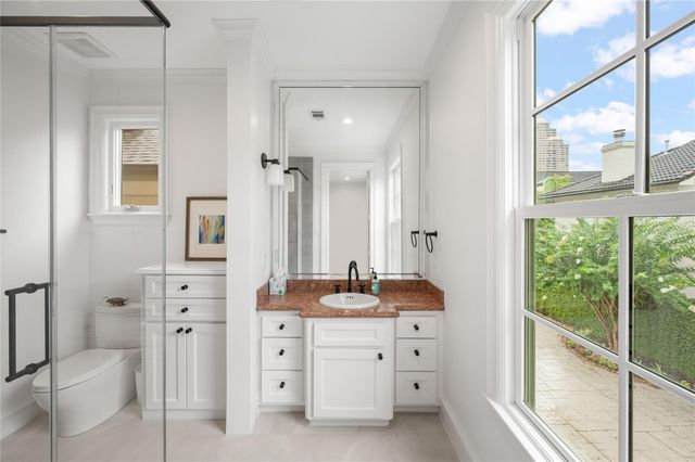 1235 Wynden Oaks Garden Drive, Houston, TX 77056