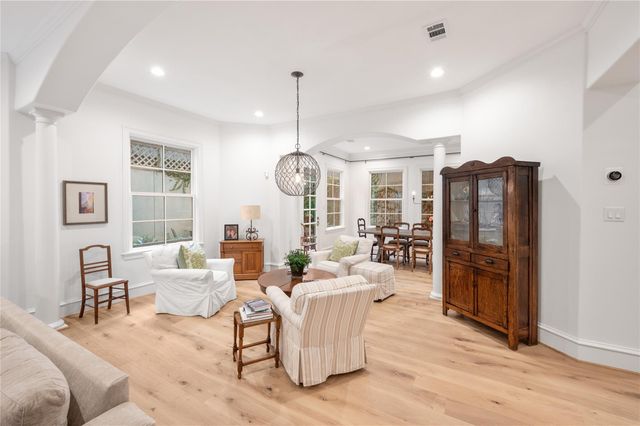 1235 Wynden Oaks Garden Drive, Houston, TX 77056