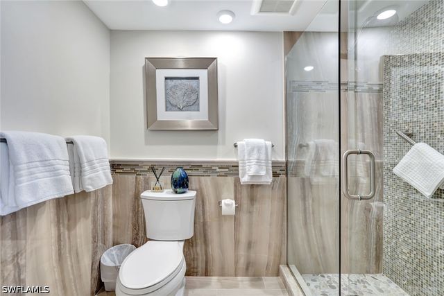 4041 Gulf Shore BLVD N 703, Naples, FL 34103