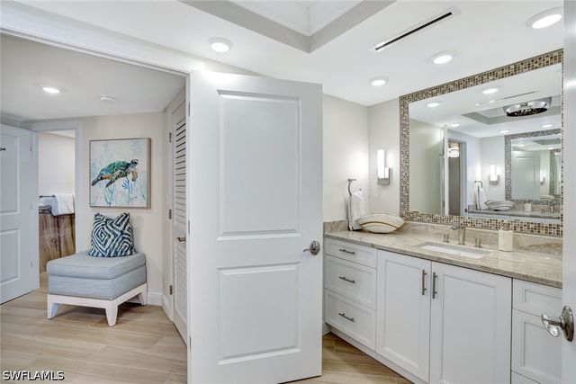 4041 Gulf Shore BLVD N 703, Naples, FL 34103