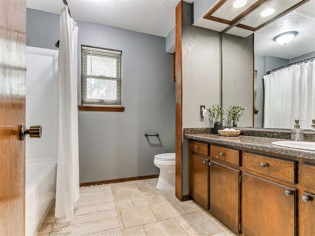 8908 N McMillan Avenue, Oklahoma City, OK 73132