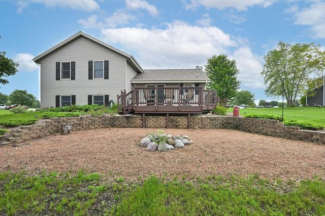 28941 Golden CIRCLE, Waterford, WI 53185