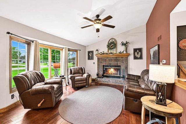 28941 Golden CIRCLE, Waterford, WI 53185