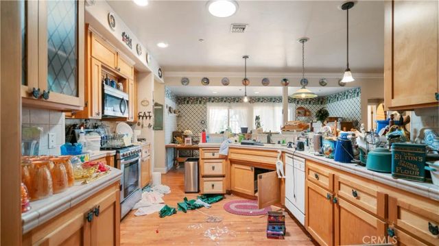 22070 BIG OAK RD, Cedarpines Park, CA 92322