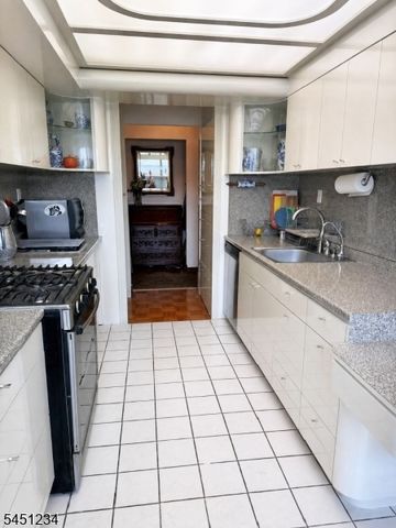112 Beverly Hill Ter E, Woodbridge Twp., NJ 07095
