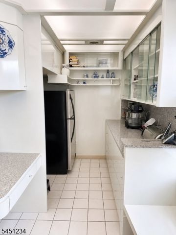 112 Beverly Hill Ter E, Woodbridge Twp., NJ 07095