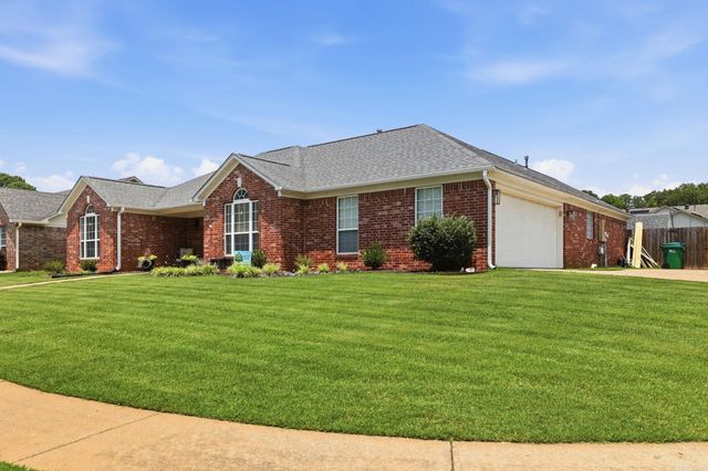 516 Pinnacle Dr, Bryant, AR 72022