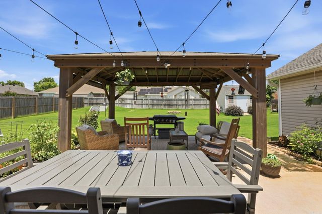 516 Pinnacle Dr, Bryant, AR 72022