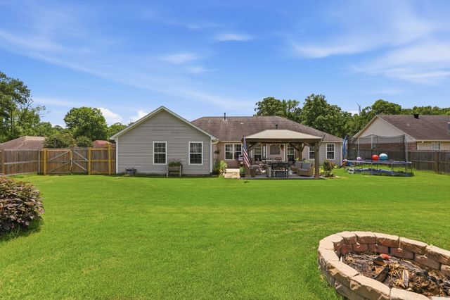 516 Pinnacle Dr, Bryant, AR 72022