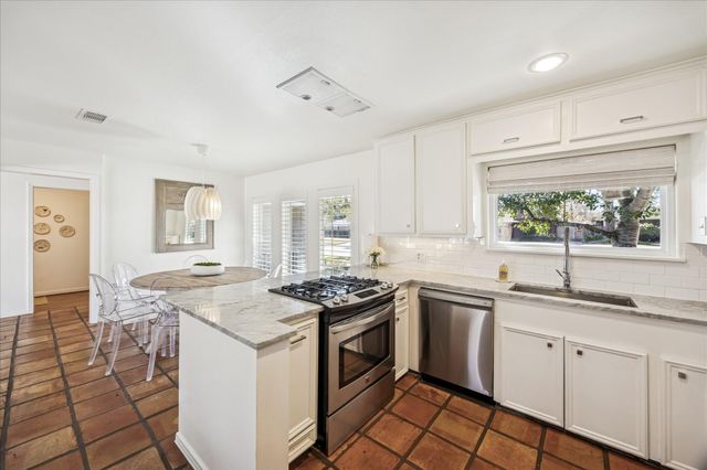 5338 Judalon Lane, Houston, TX 77056