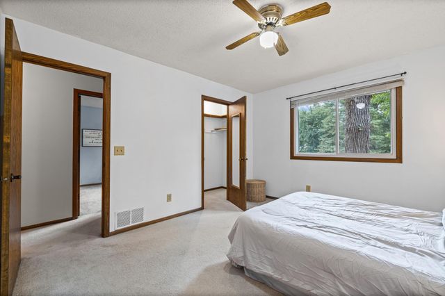 8454 Pleasant View Drive, Mounds View, MN 55112