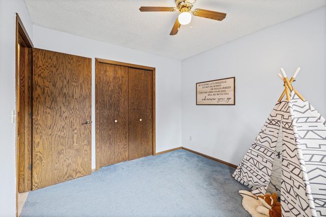 8454 Pleasant View Drive, Mounds View, MN 55112