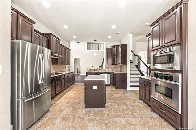 6909 Hallie Heights, Schertz, TX 78154