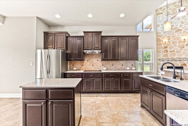 6909 Hallie Heights, Schertz, TX 78154