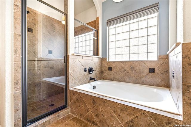 6909 Hallie Heights, Schertz, TX 78154