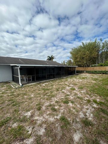 757 NE Maranta Terrado, Jensen Beach, FL 34957