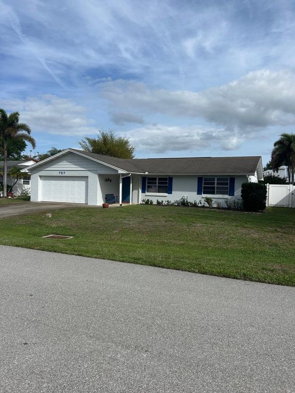 757 NE Maranta Terrado, Jensen Beach, FL 34957