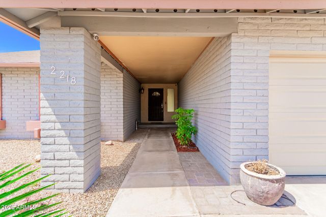 2218 W Palomino Drive, Chandler, AZ 85224