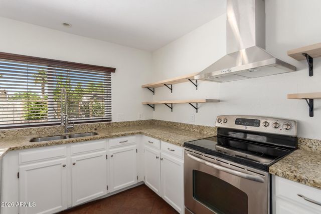 2218 W Palomino Drive, Chandler, AZ 85224