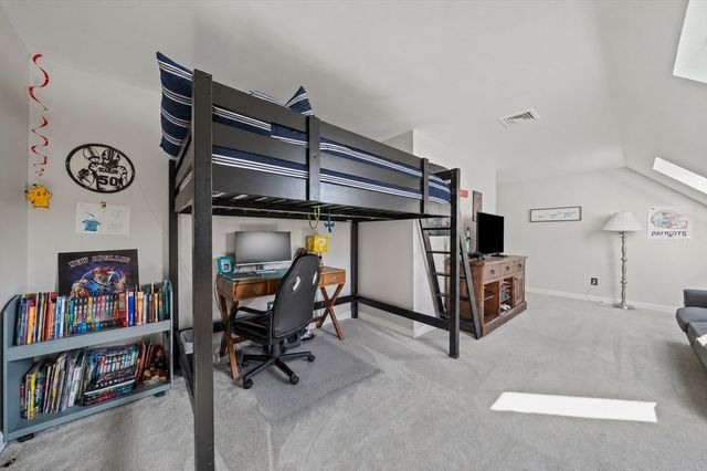 114 Longwater Dr, Hanover, MA 02339