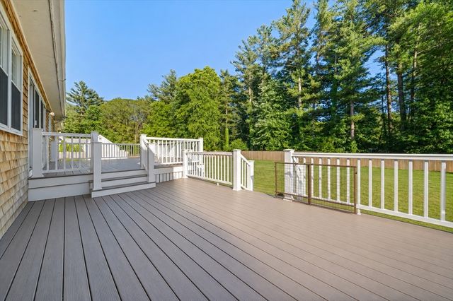 114 Longwater Dr, Hanover, MA 02339