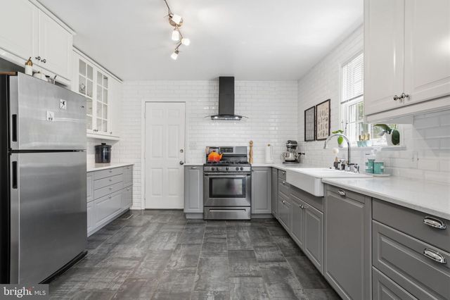 621 RIVER RD, Yardley, PA 19067