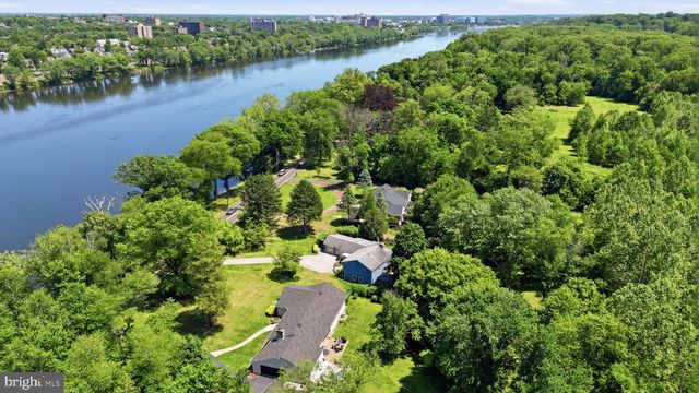 621 RIVER RD, Yardley, PA 19067